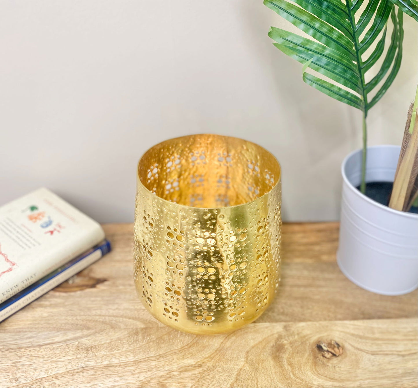 Large Gold Candle Pot 20cm