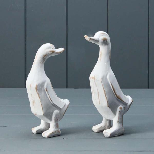 Mixed Whitewashed Wooden Ducks H18.7 W10 D6.4  - 119g