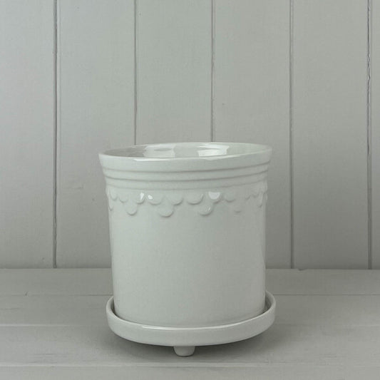 White Saucer Pot